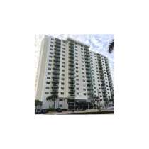 Квартира с видами на океан в Халландейле, в г.Hallandale Beach