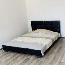 Кровать с матрасом (эко кожа), в г.Прага
