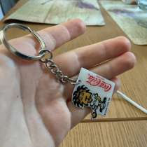 Брилок чемпионата мира 2004 от кока кола, в Москве