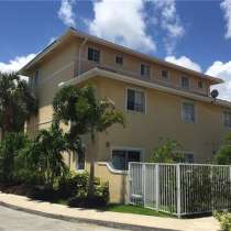 Просторная квартира с ремонтом в Норт-Майами-Бич, в г.North Miami Beach