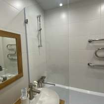 Душевая шторка со стекла, в г.Брест