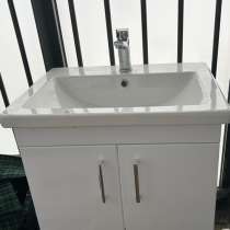 Тумба с раковиной для ванной комнаты, в Елабуге