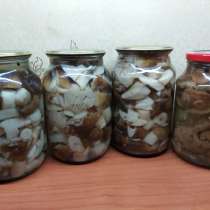 Грибы маринованные, в Москве