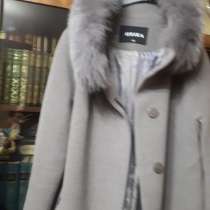 ФИРМЕННОЕ ЖЕНСКОЕ НОВОЕ ПАЛЬТО, в Сызрани