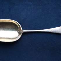 Старинный серебряный совочек для сахара. Москва, XIX век, в Санкт-Петербурге