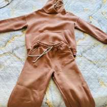 Тёплый зимний костюм, женский (размер 44/46), в Петрозаводске