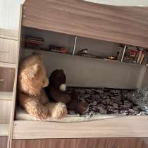 Двухъярусная кровать, в Юрге