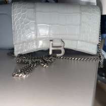 Сумка Balenciaga Hourglass Chain Bag, оригинал, в Москве