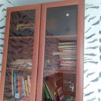 Отдам даром шкаф книжный, в Москве