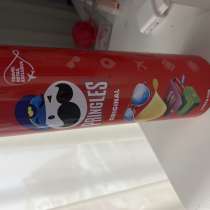 Зарубежная пачка PRINGLES  внутри металическая без чипсов, в Санкт-Петербурге