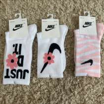 Носки NIKE с розовым принтом размер 36-41 (новые), в Железнодорожном