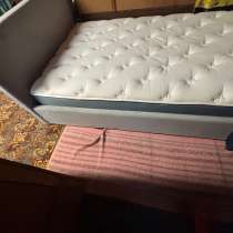 Продам кровать с матрасом, в Егорьевске