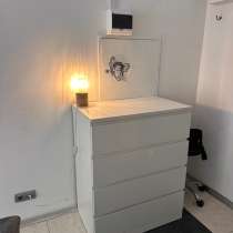 Комод Ikea с четырьмя выдвижными отделениями, в Санкт-Петербурге