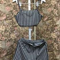Костюм SHEIN, size L, топик с юбкой-шортами., в Тюмени