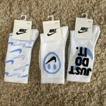 Носки NIKE с голубым принтом размер 36-41 (3 пары новые) 200, в Железнодорожном
