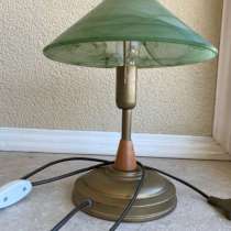 Продам настольную лампу, в Калининграде