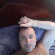 Юрий, 48 лет, хочет познакомиться – Ищу не Идеал, а Подобие, в г.Лиссабон