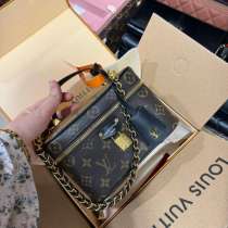 Сумка Louis Vuitton, в Москве