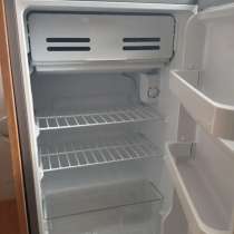 Продам холодильник, в Приобье