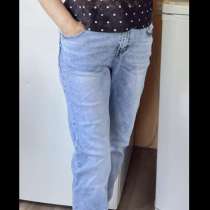 Gucci jeans skinny. Джинсы женские голубые размер 33, в Омске