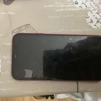 Телефон iPhone 11 , сломан и нужен ремонт, в Анапе