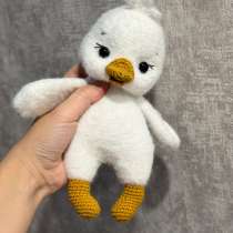 Вязаная игрушка ручной работы Гусь, в Трехгорном