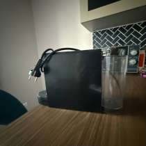 Продается капсульная кофемашина Неспрессо, в Москве