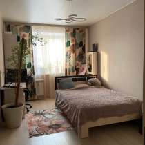 Продам долю 2/3 в 3-х квартире., в Красноярске
