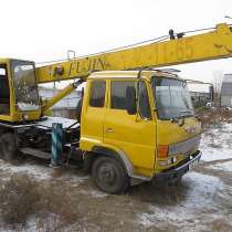 Автокран Hino Ranger, в Улан-Удэ